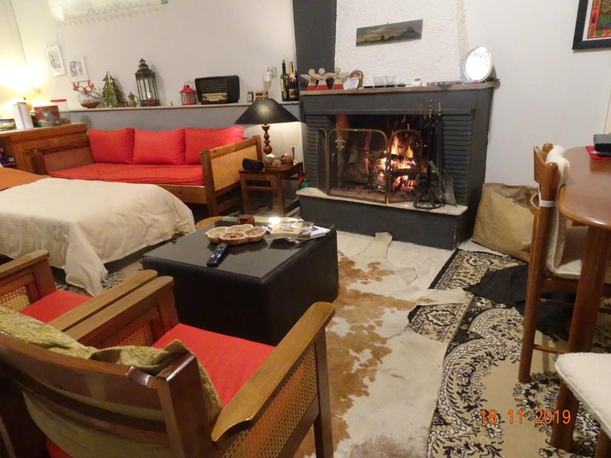 Hotel Vitina'S Little House Extérieur photo